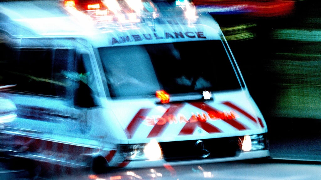 Woman arrested after allegedly setting man on fire in Miami-Dade, authorities say — CBS Miami, Bonita Springs Health news