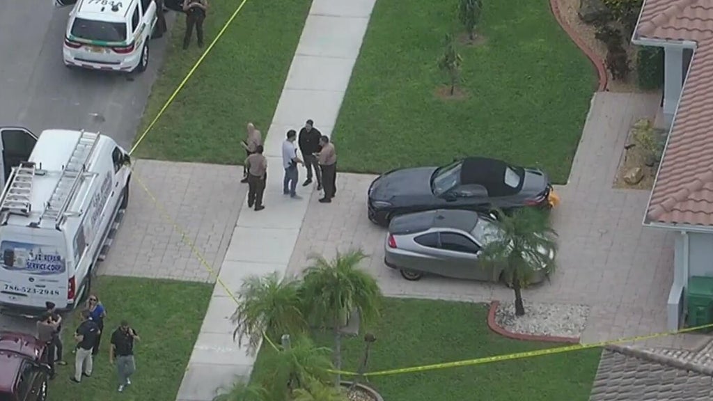 Man dead, woman hospitalized after domestic shooting in southwest Miami-Dade neighborhood, deputies say — CBS Miami, Bonita Springs Health news