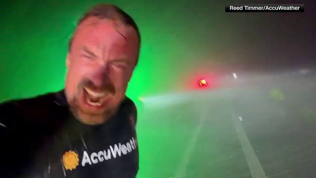 Extreme meteorologist Reed Timmer captures strong winds and rain from Hurricane Isaias — WESH 2 Orlando, Bonita Springs Community news