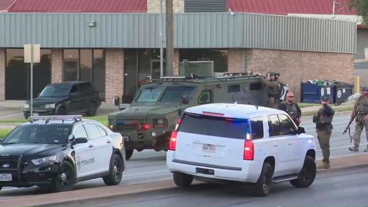 Suspect in custody following SWAT call in northeast Austin — KVUE (Austin), Bonita Springs Community news